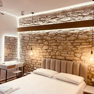 Comfort Guest Hm Sarandë